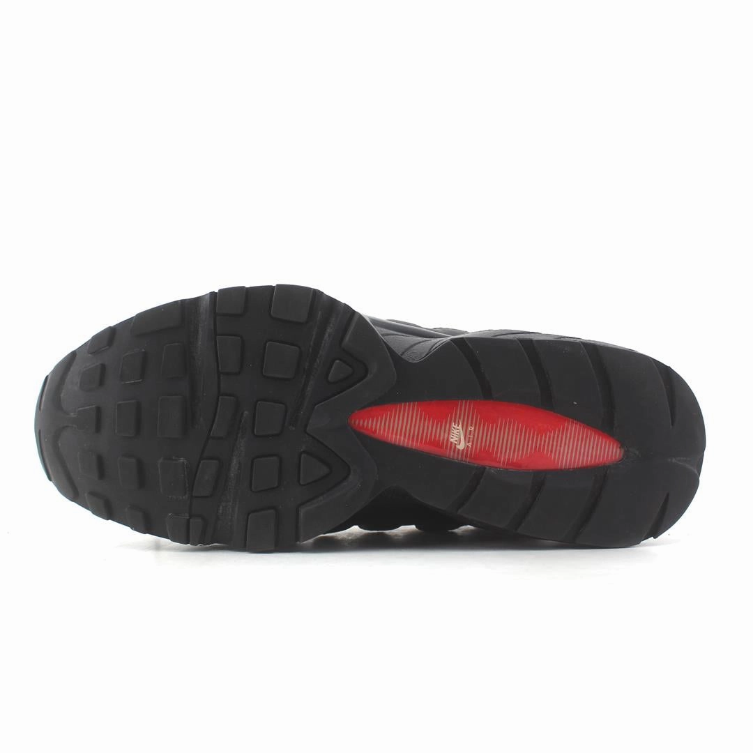 NIKE  AIR MAX 95 Nike performance shoe shots