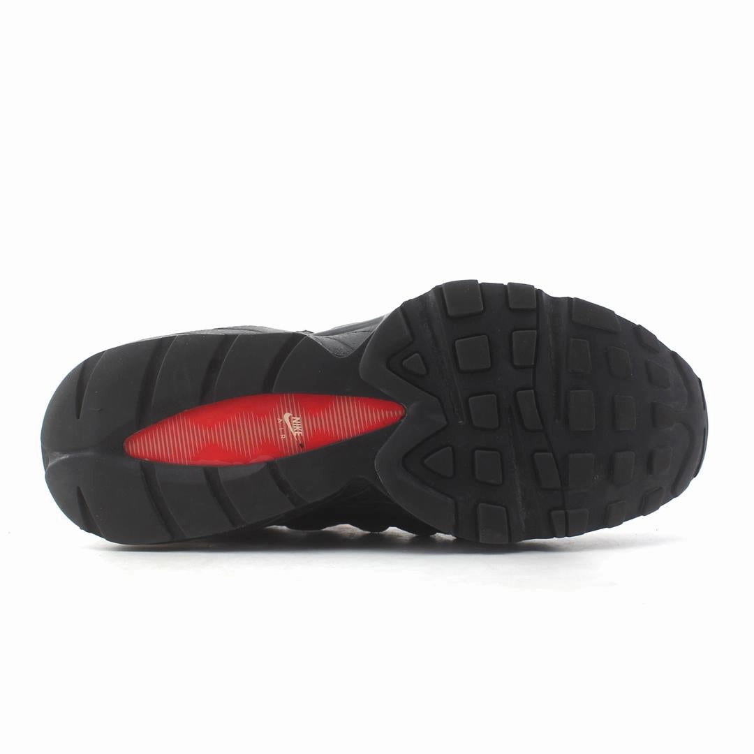 NIKE  AIR MAX 95 Nike performance shoe shots