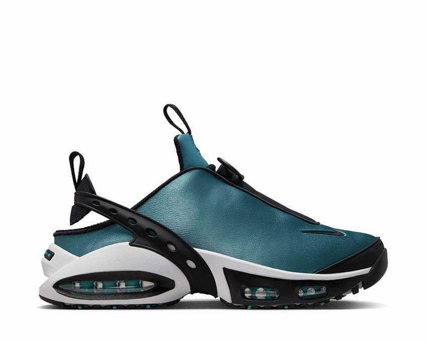 Nike Air Max Craze W Nike women??s sneakers with sporty chic feel