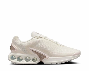 Nike Air Max DN SE W "Sail" Nike women??s sneakers with sporty chic feel