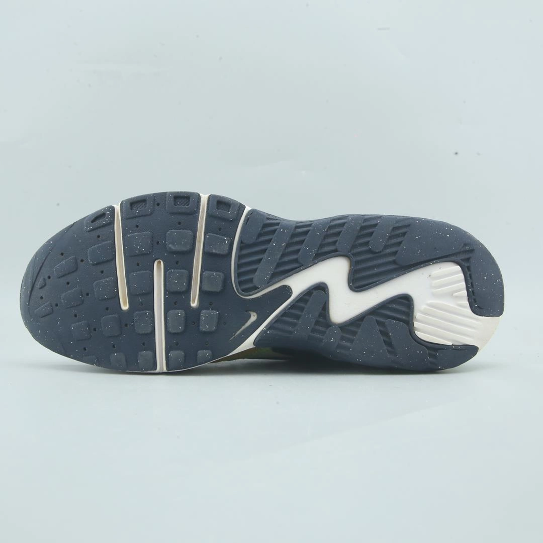 NIKE  AIR MAX EXCEE Nike casual shoe imagery