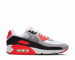 Nike Air Max III Nike women??s sneakers with sporty chic feel