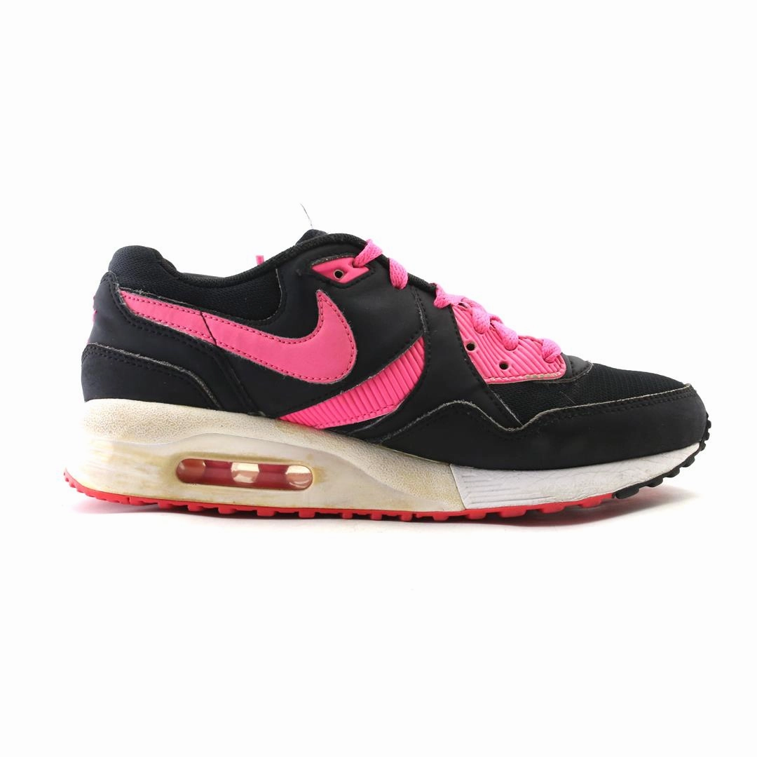 NIKE  AIR MAX LIGHT vibrant Nike shoe colors