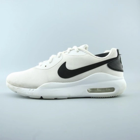 NIKE AIR MAX OKETO Nike lightweight trainer models