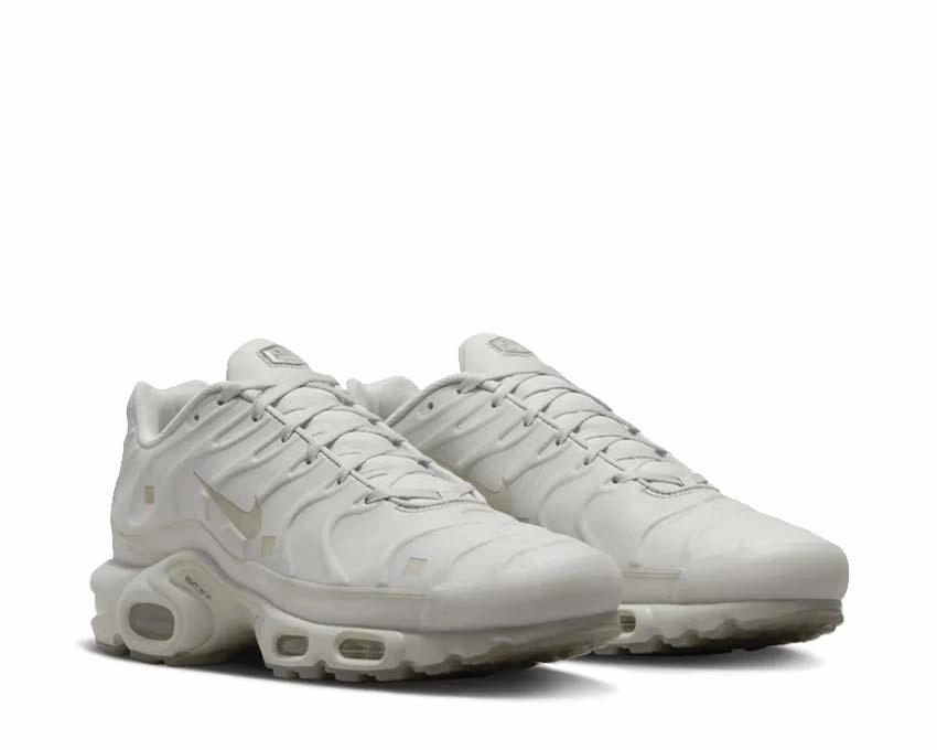 Nike Air Max Plus A Cold Wall Nike Men??s athletic shoes