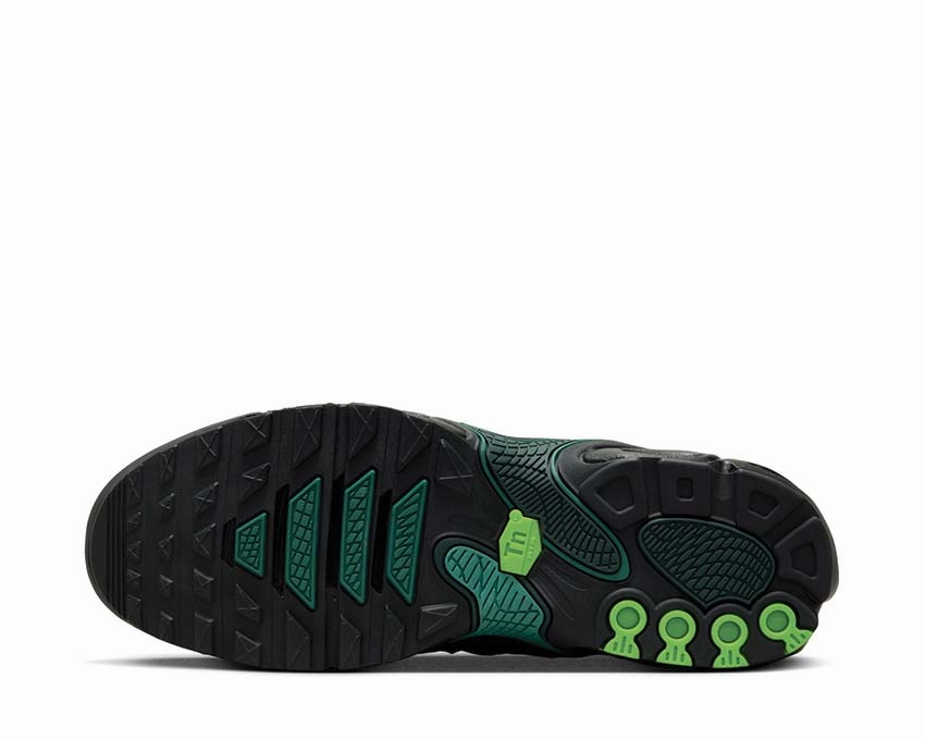 Nike Air Max Plus Drift Nike Men??s athletic shoes