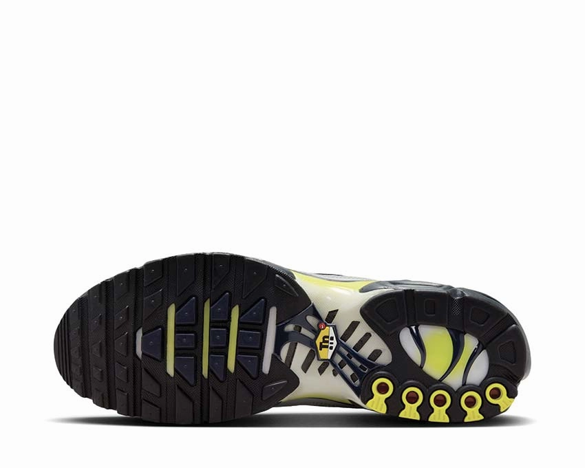 Nike Air Max Plus "Metallic Silver" Nike Men??s athletic shoes