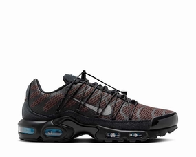 Nike Air Max Plus Utility Nike men??s athletic shoes with versatile design