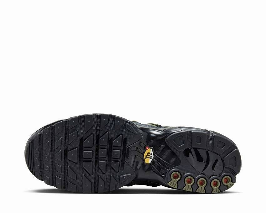 Nike Air Max Plus Utility Nike Men??s athletic shoes