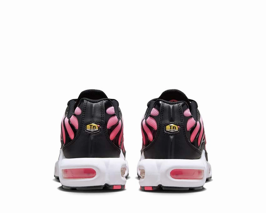 Nike Air Max Plus W "Hot Punch" Nike Men??s athletic shoes