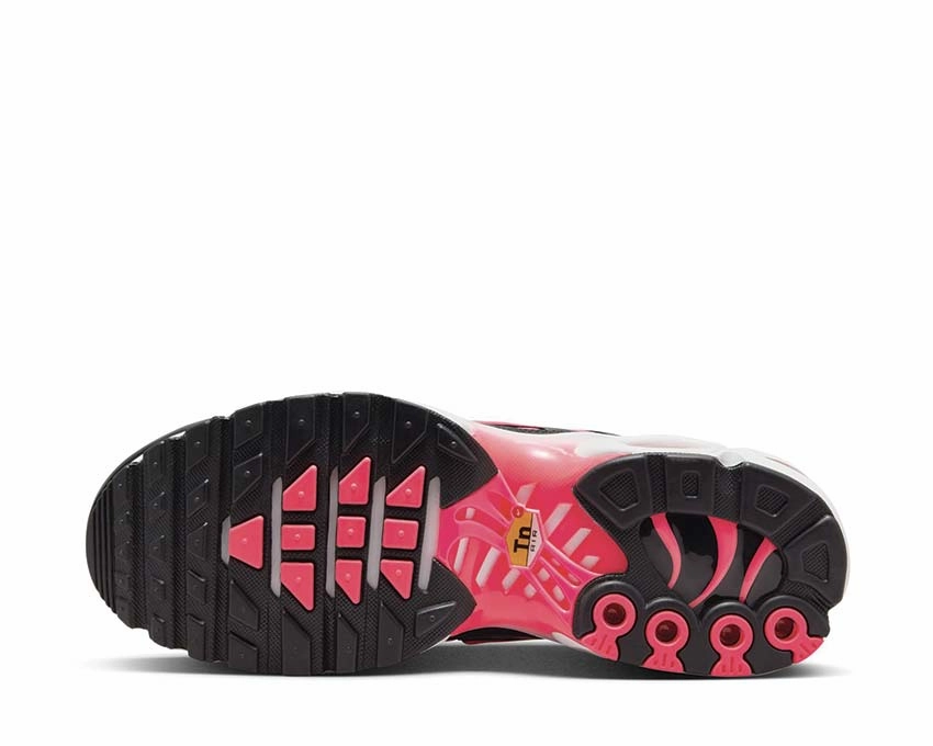 Nike Air Max Plus W "Hot Punch" Nike Women??s everyday sneakers