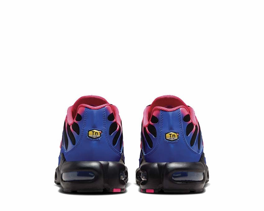 Nike Air Max Plus W "Salsa Red" Nike Women??s everyday sneakers