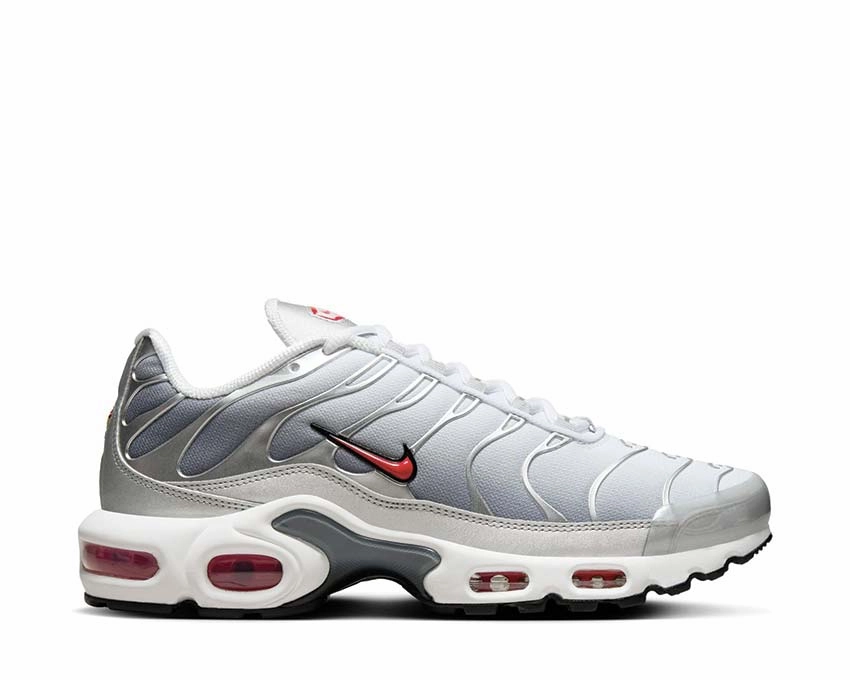 Nike Air Max Plus W "Silver Bullet" Nike women??s sneakers with sporty chic feel