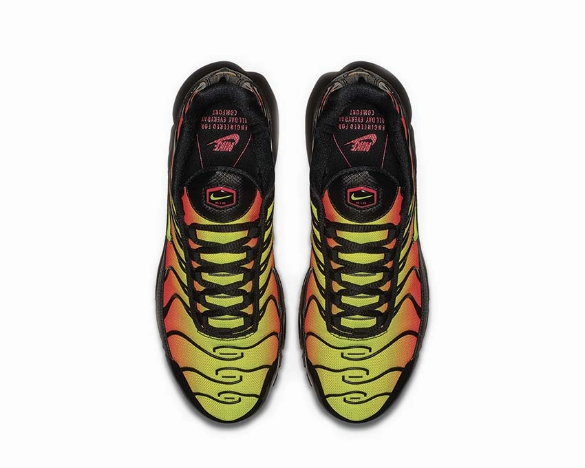 Nike Air Max Plus W "Solar Red" Nike Men??s athletic shoes