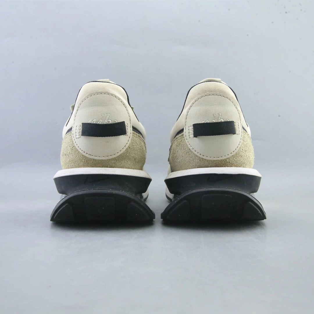 NIKE AIR MAX PRE-DAY Nike casual shoe imagery
