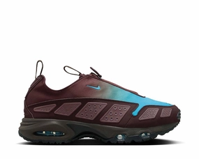 Nike Air Max SNDR Nike women??s sneakers with sporty chic feel