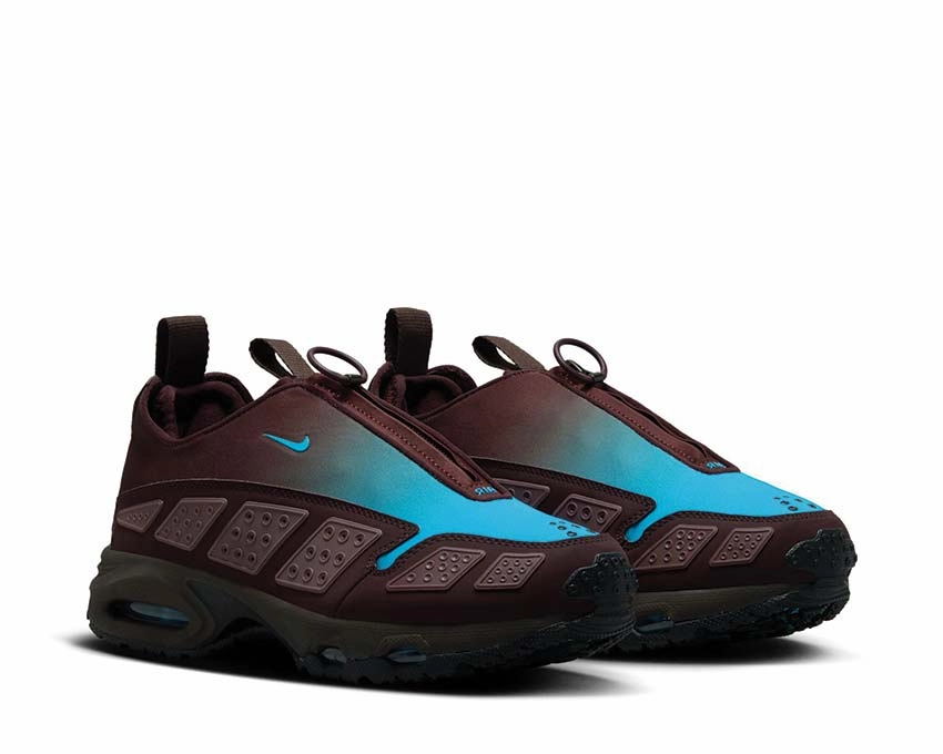 Nike Air Max SNDR Nike Women??s everyday sneakers