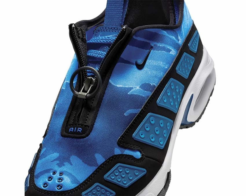Nike Air Max SNDR W Camo "Court Blue" Nike Women??s everyday sneakers