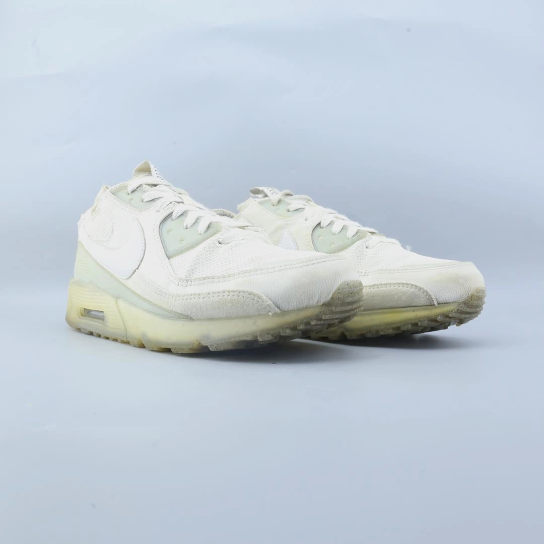 NIKE  AIR MAX TERRASCAPE 90 Nike running shoe close-ups