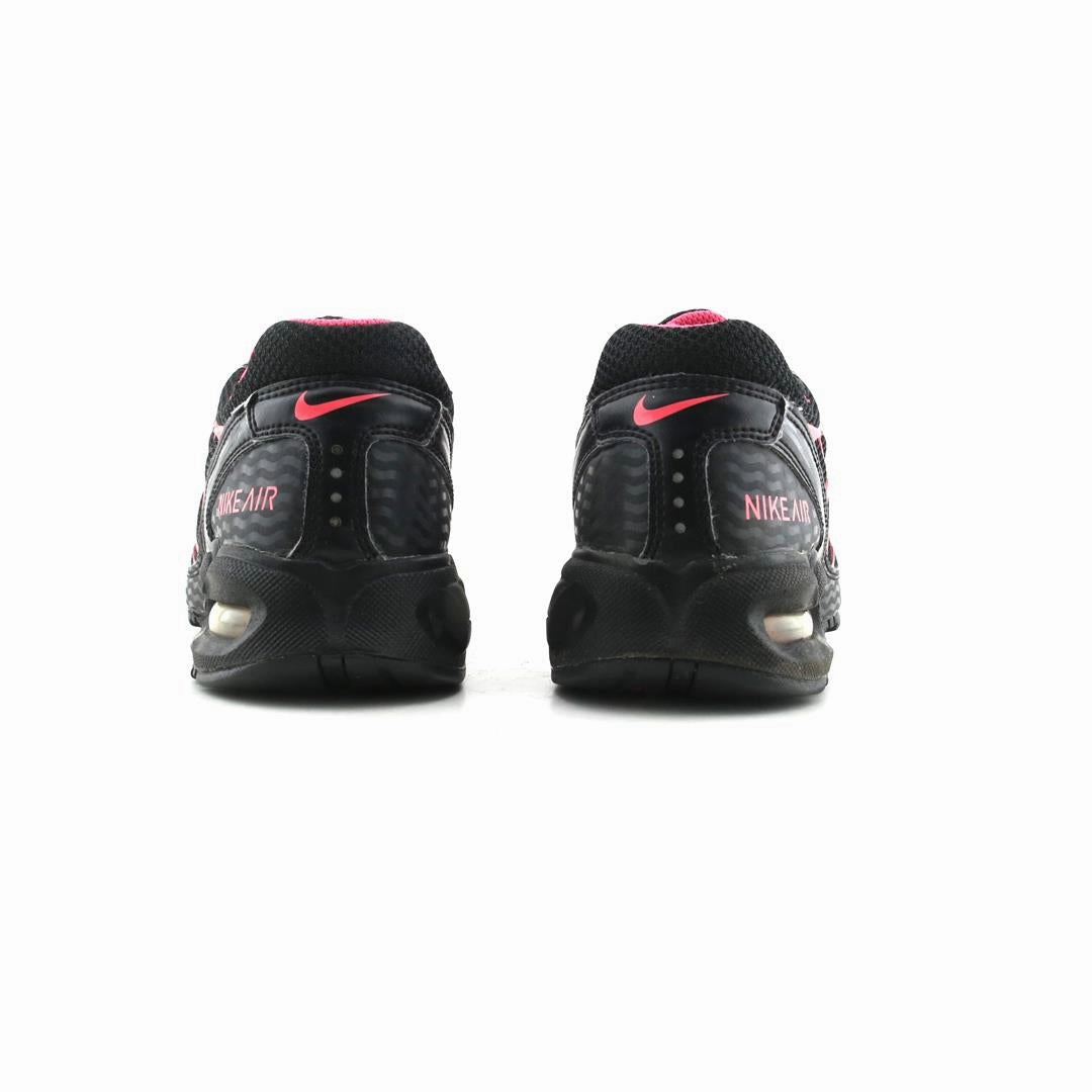 NIKE AIR MAX TORCH 4 sleek Nike sneaker angles