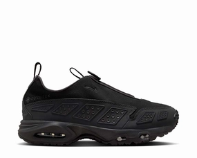 Nike Air Max W SNDR GTX Nike women??s sneakers with sporty chic feel