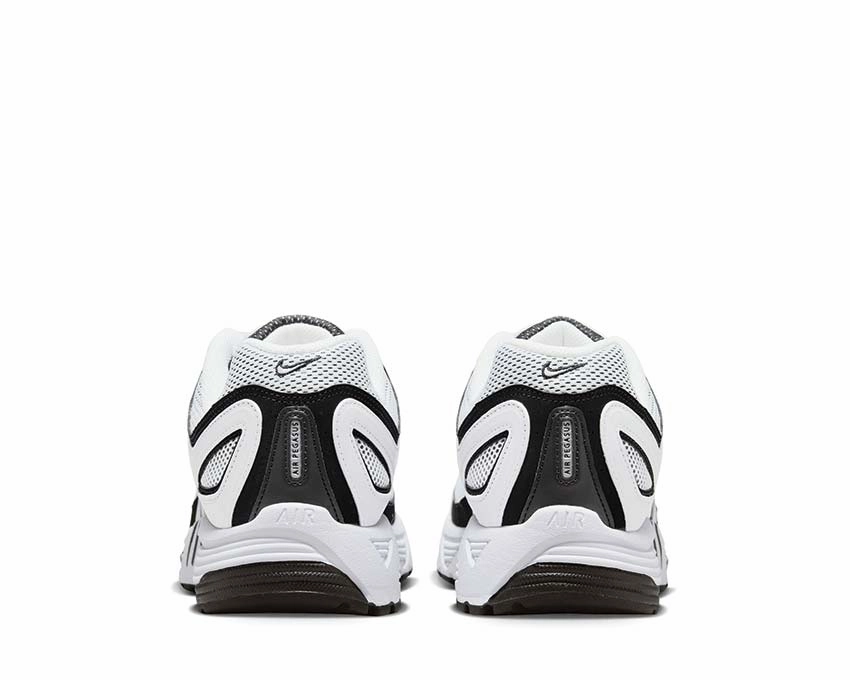 Nike Air Pegasus 2005 Nike Men??s everyday sneakers