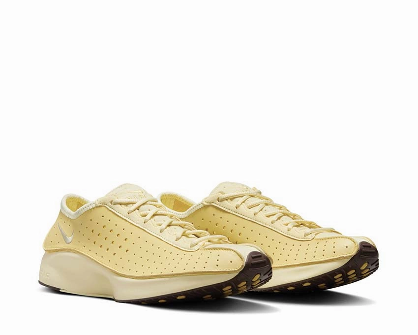 Nike Air Superfly W "Soft Yellow" Nike Women??s everyday sneakers