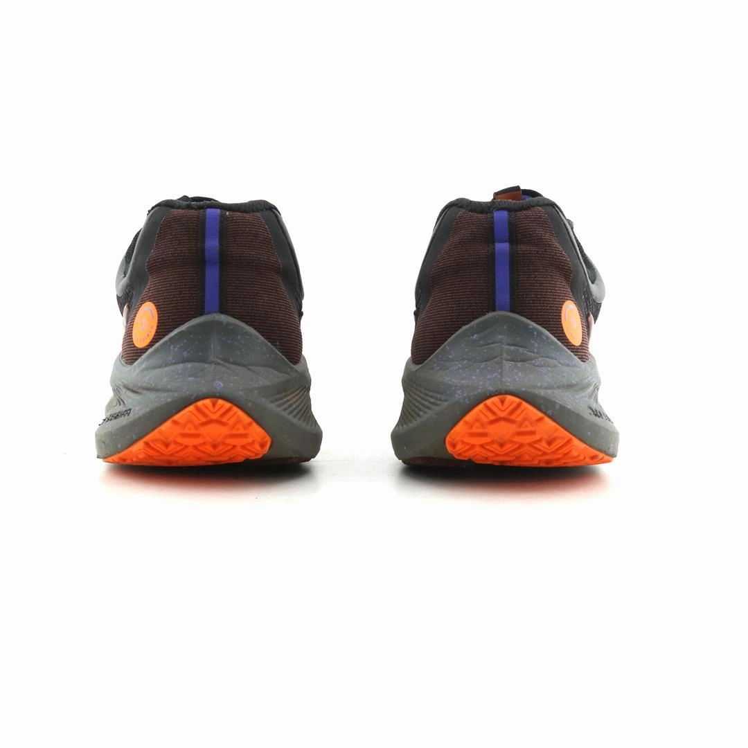 NIKE AIR WINFLO 8 SHIELD Nike casual shoe imagery