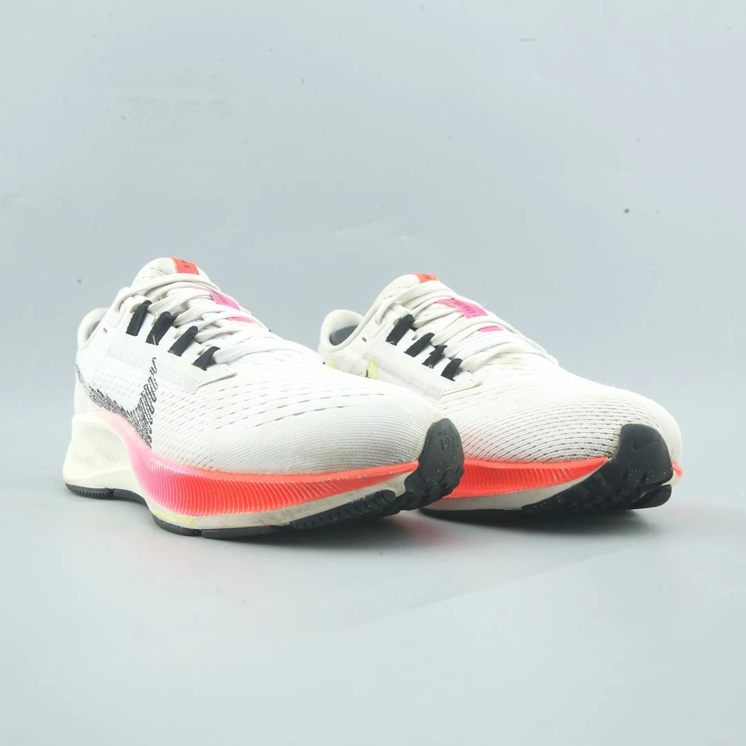 NIKE AIR ZOOM PEGASUS 38 Nike casual shoe imagery