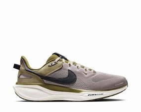Nike Air Zoom Pegasus 41 SP Nike men??s athletic shoes with versatile design