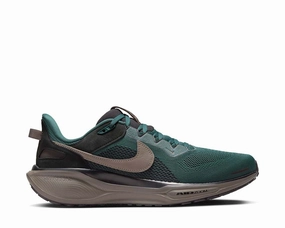 Nike Air Zoom Pegasus 41 SP Nike men??s athletic shoes with versatile design