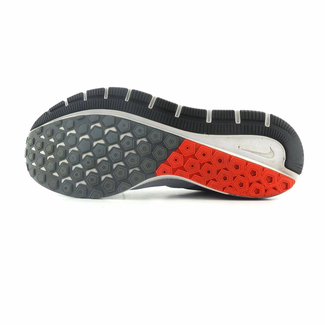 NIKE AIR ZOOM STRUCTURE 22 Nike running shoe close-ups