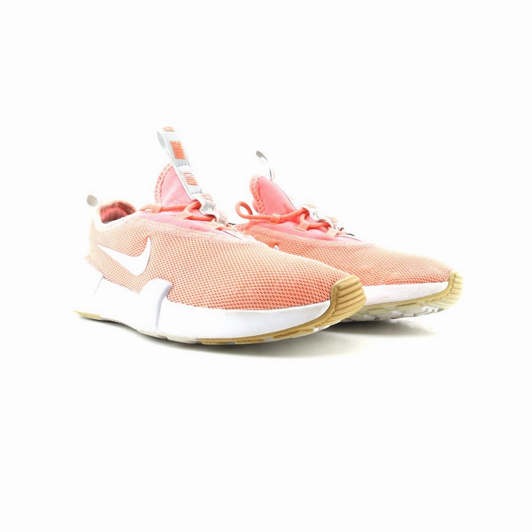NIKE  ASHIN MODERN sleek Nike sneaker angles