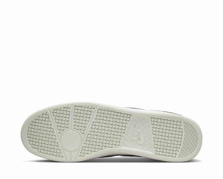 Nike Attack Nike Men??s everyday sneakers