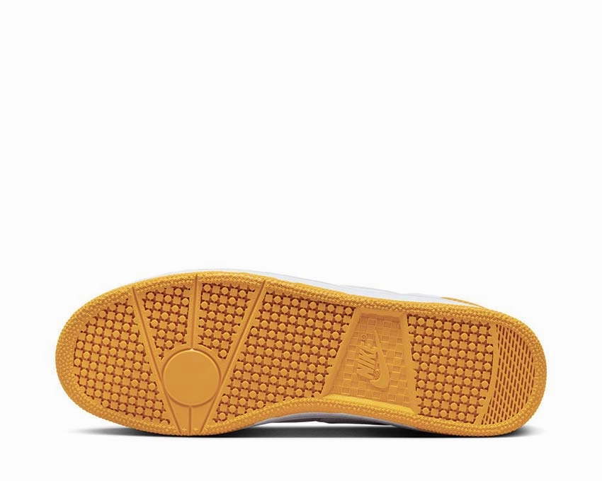 Nike Attack QS SP Nike Men??s everyday sneakers