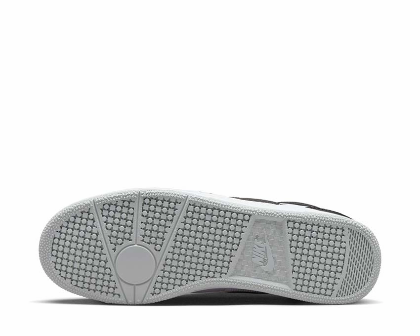 Nike Attack QS SP Nike Men??s everyday sneakers