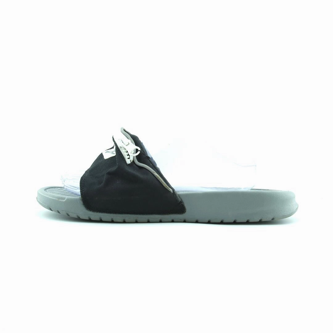 NIKE  BENASSI JDI Nike running shoe close-ups