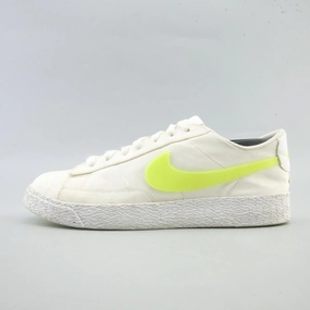 NIKE BLAZER LOW POP Nike supportive fitness footwear