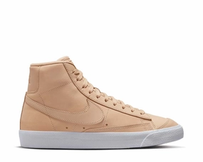 Nike Blazer Mid '77 LX Nike women??s sneakers with sporty chic feel
