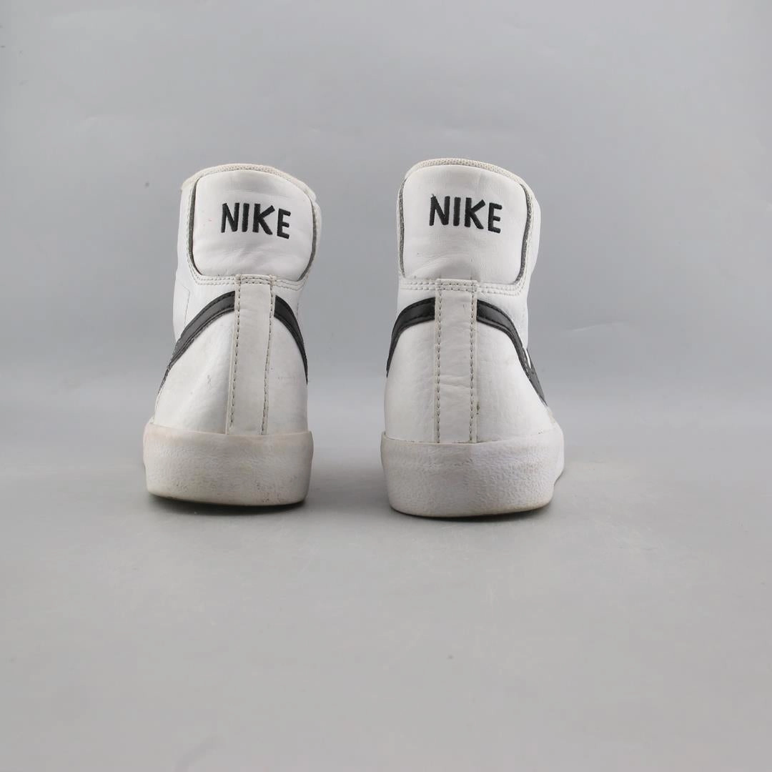 NIKE  BLAZER MID '77 Nike performance shoe shots