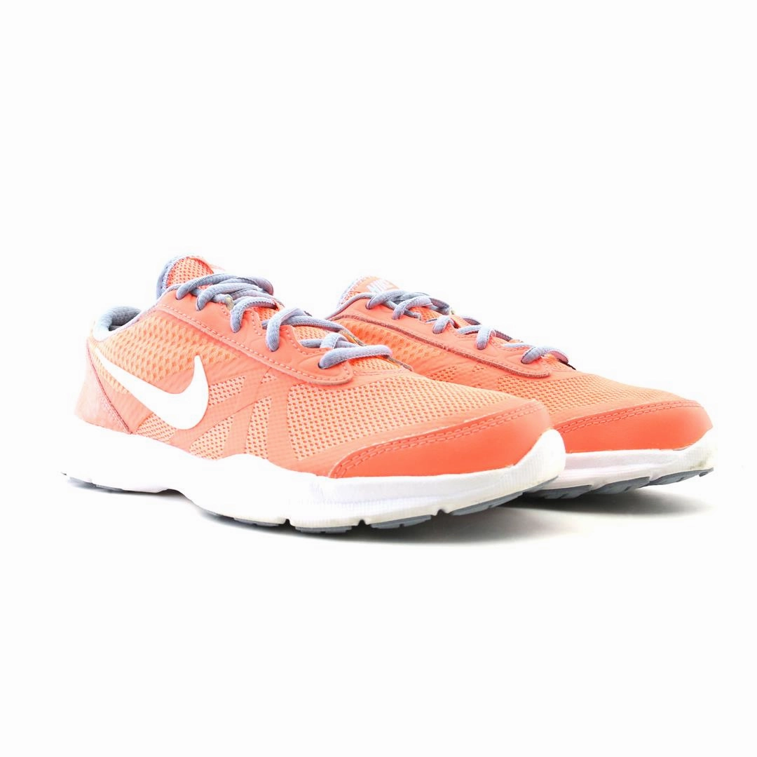 NIKE  CORE MOTION TR 2 modern Nike footwear styles