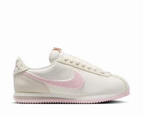 Nike Cortez "Valentine's Day" Nike women??s sneakers with sporty chic feel