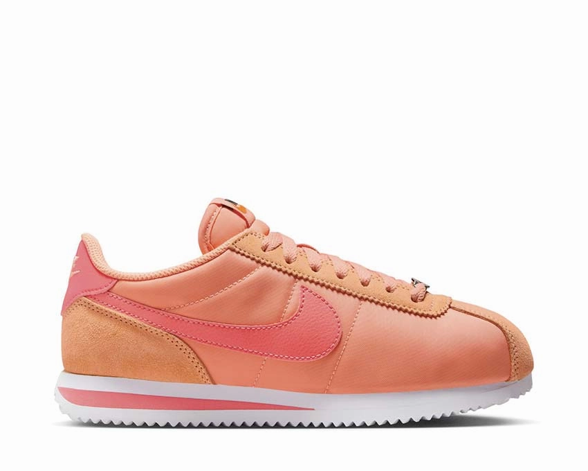 Nike Cortez Textile "Apricot" Nike women??s sneakers with sporty chic feel