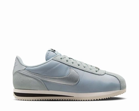 Nike Cortez Textile W Nike women??s sneakers with sporty chic feel