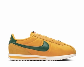 Nike Cortez TXT Nike women??s sneakers with sporty chic feel