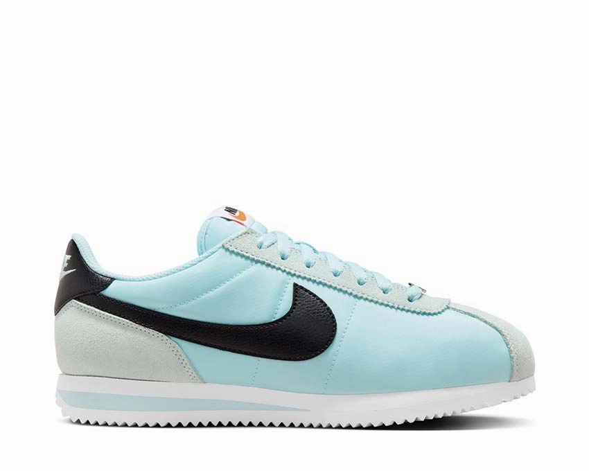 Nike Cortez TXT W Nike women??s sneakers with sporty chic feel