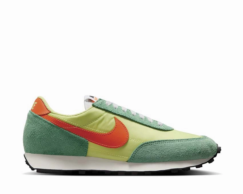 Nike Daybreak SP Nike men??s athletic shoes with versatile design