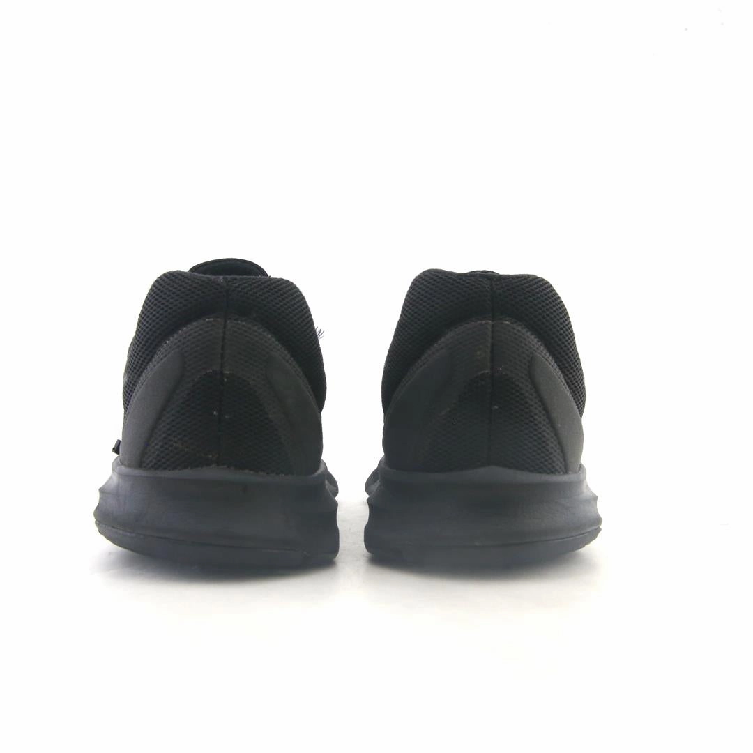 NIKE DOWNSHIFTER 7 modern Nike footwear styles