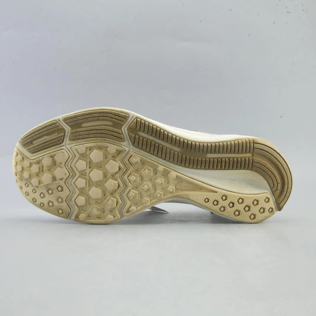 NIKE DOWNSHIFTER 8 sleek Nike sneaker angles