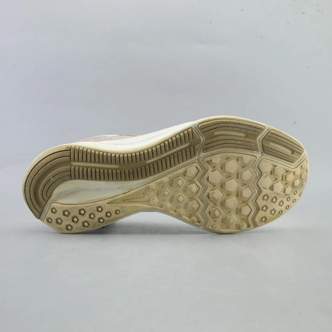 NIKE DOWNSHIFTER 8 sleek Nike sneaker angles